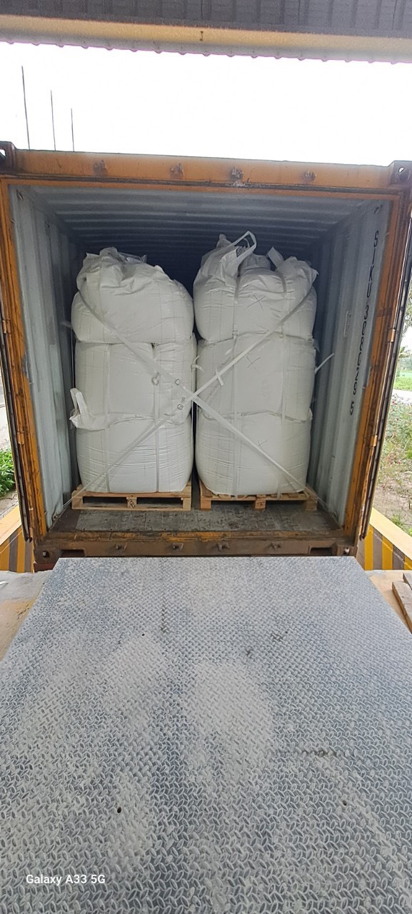 Zirconium Silicate Detail