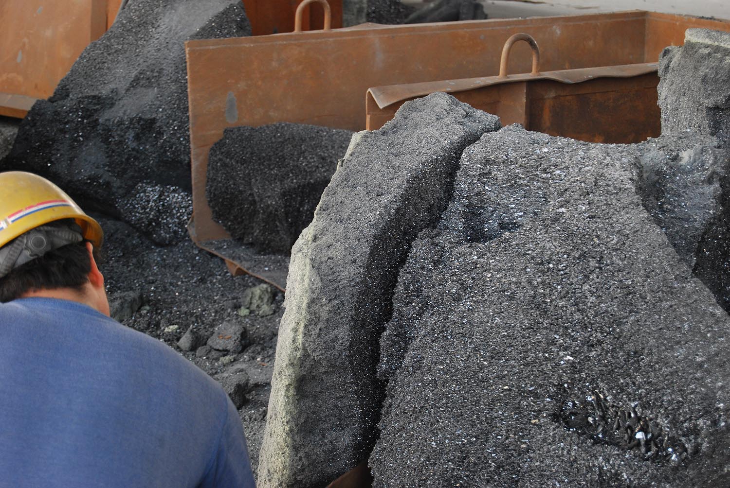 High-Quality Silicon Carbide (SiC) for Refractory, Metallurgy, and Abrasive Applications